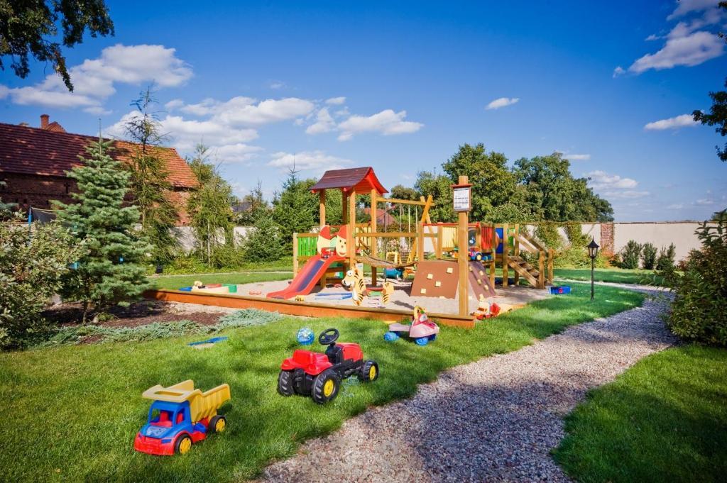 Villa Cztery Pory Roku Zbaszynek Bagian luar foto