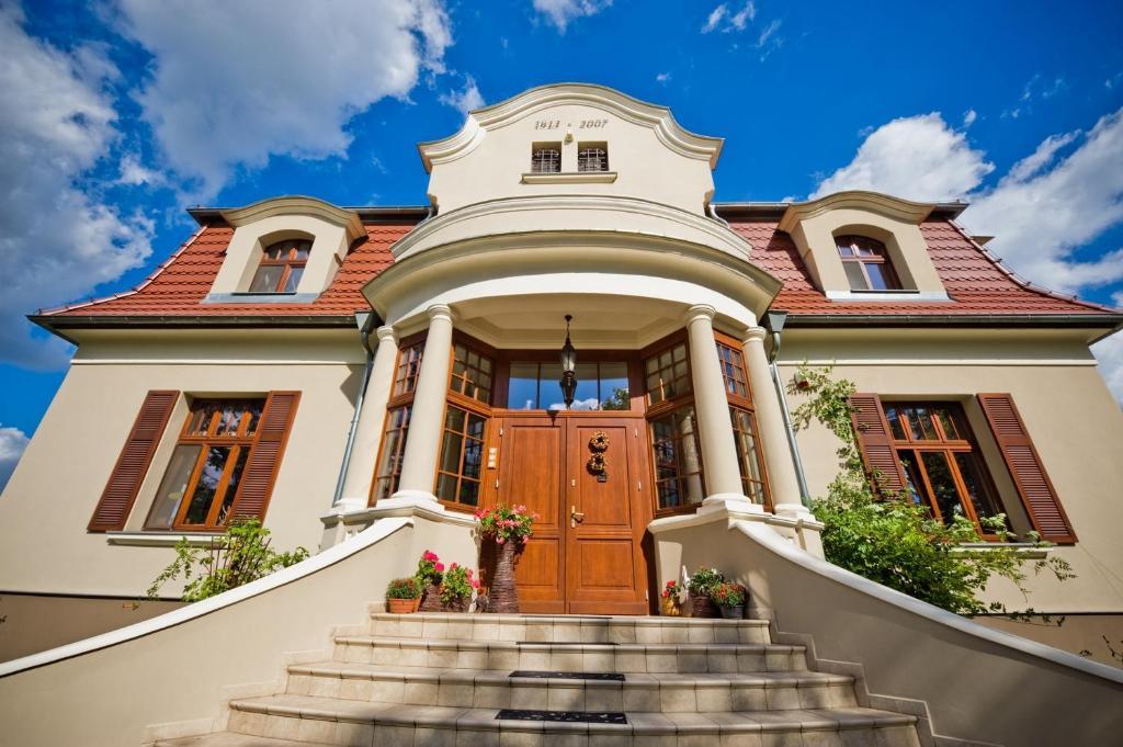 Villa Cztery Pory Roku Zbaszynek Bagian luar foto