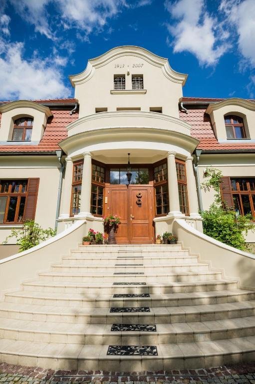 Villa Cztery Pory Roku Zbaszynek Bagian luar foto