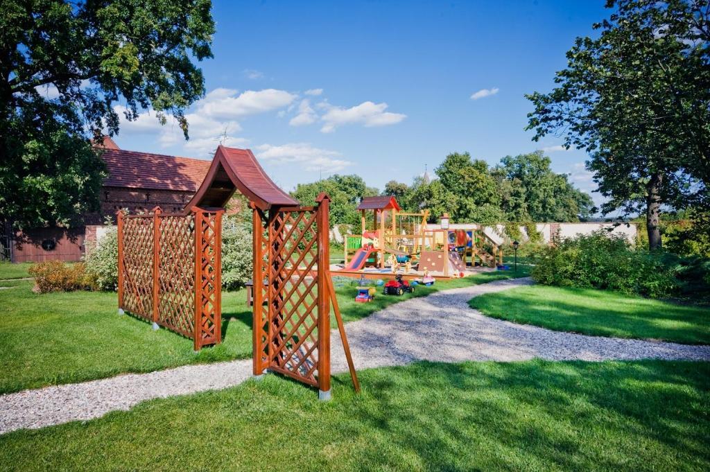 Villa Cztery Pory Roku Zbaszynek Bagian luar foto